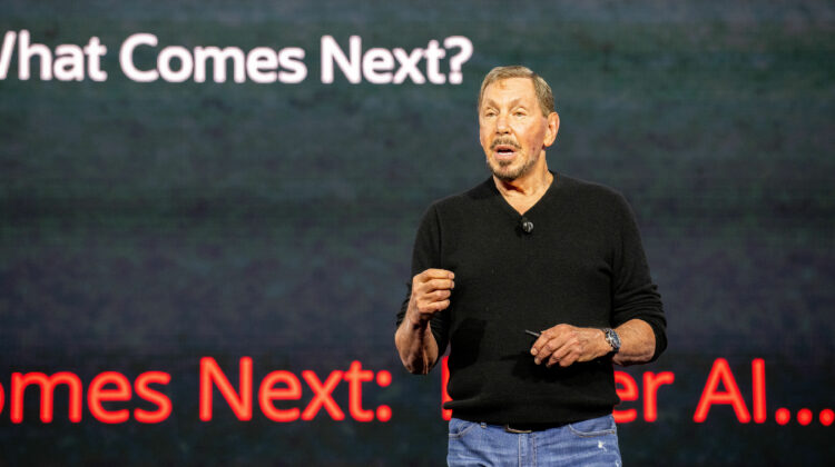Oracle-oprichter en CTO Larry Ellison